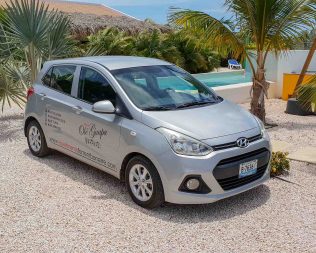 Villa Ole Guapa Bonaire - rental cars